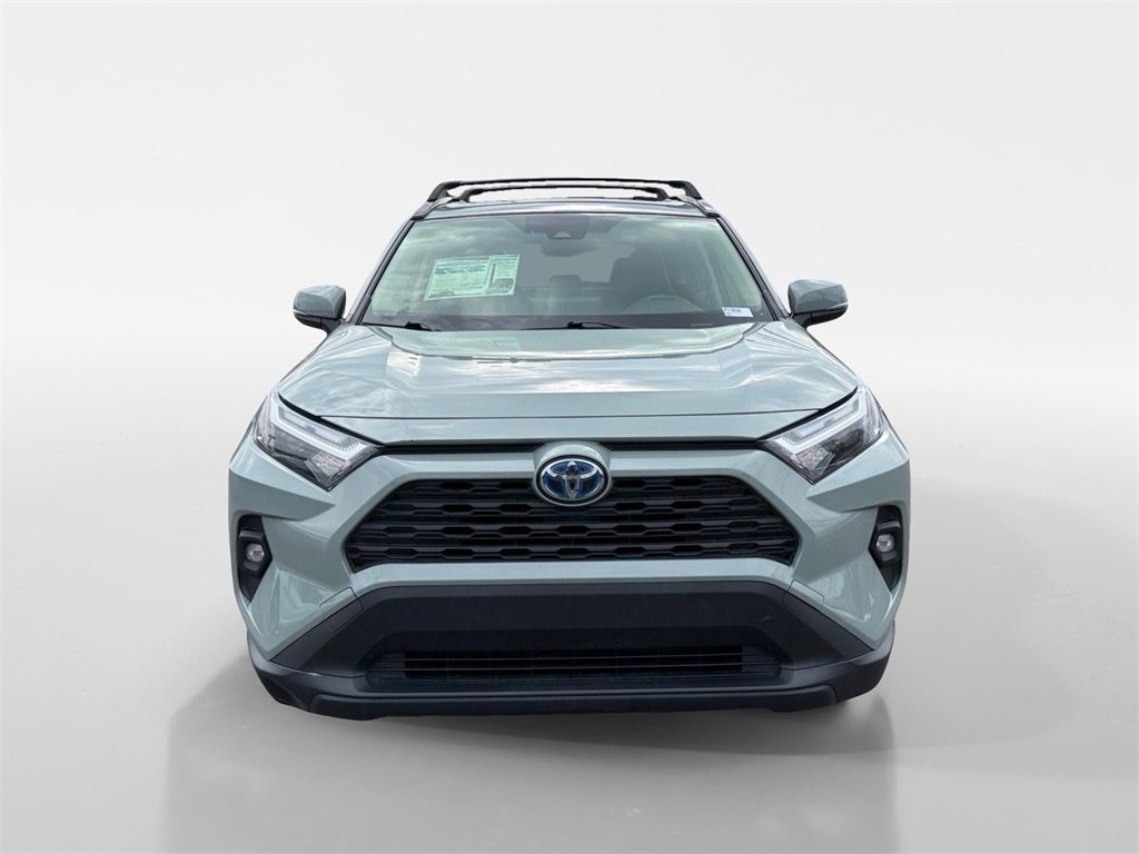 Used 2023 Toyota RAV4 XLE Premium image 9