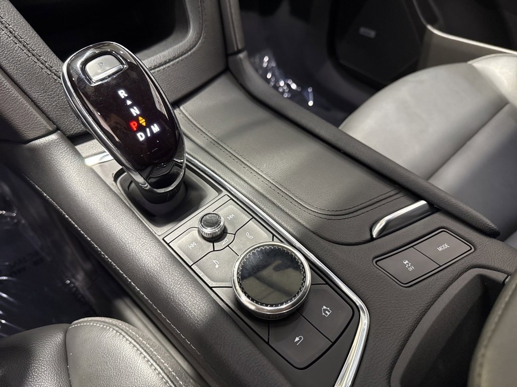 Used 2023 Cadillac XT6 Luxury image 15