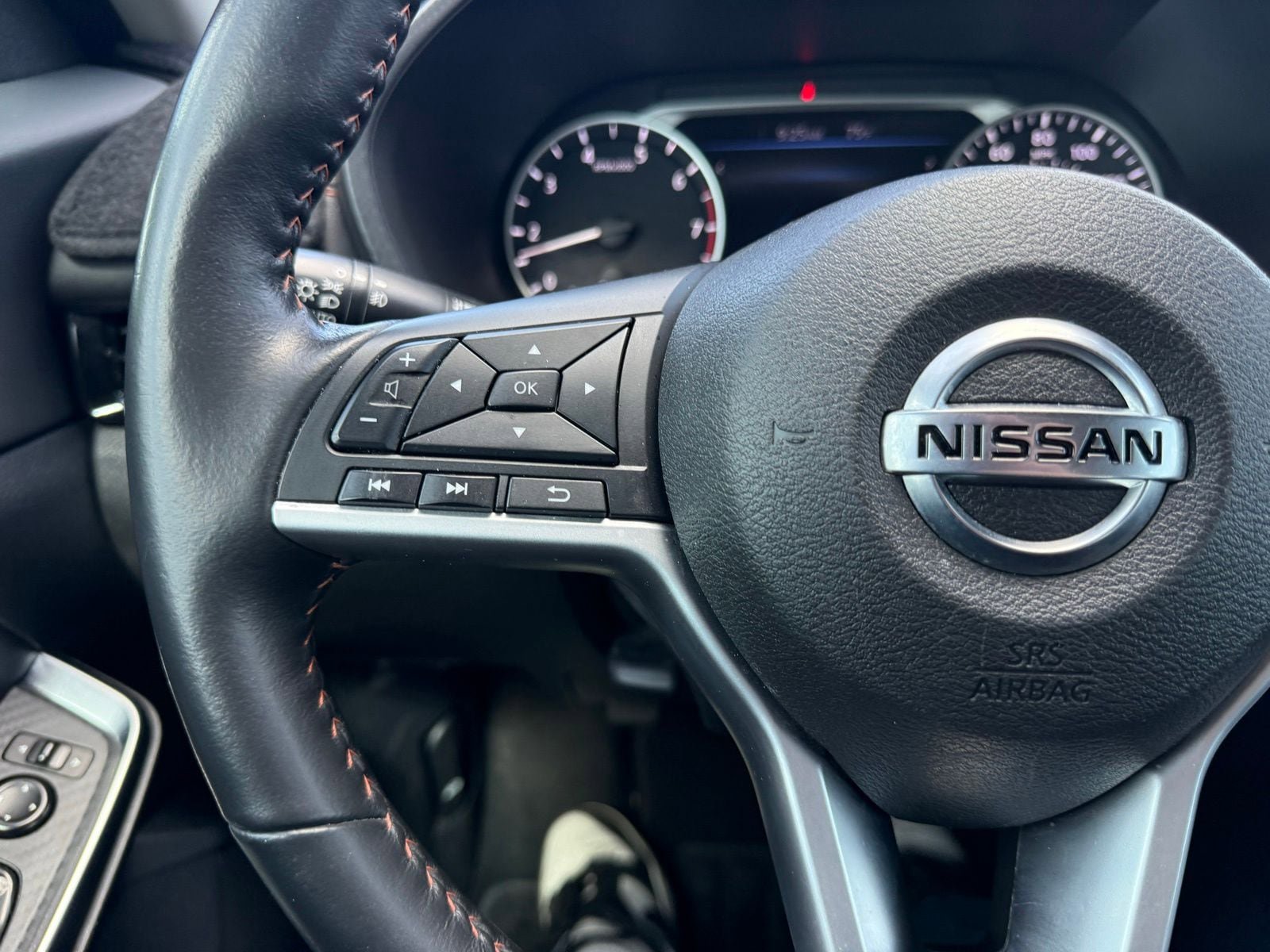Used 2021 Nissan Sentra SR w/ SR Premium Package FWD image 18