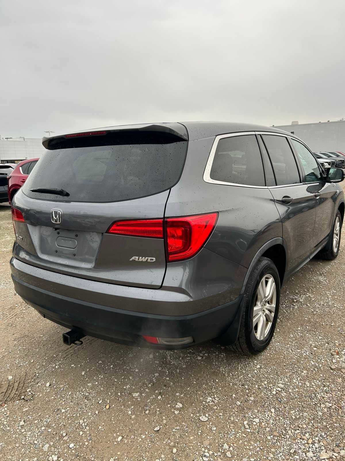 Used 2016 Honda Pilot LX image 8