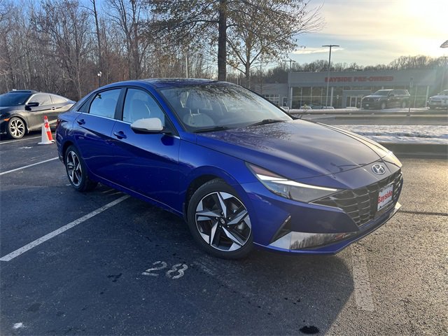 Used 2023 Hyundai Elantra Limited image 2