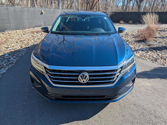 Used 2020 Volkswagen Passat 2.0T SEL image 8