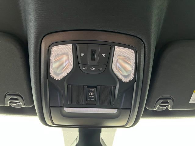 Used 2022 RAM 1500 Big Horn AWD/4WD image 34