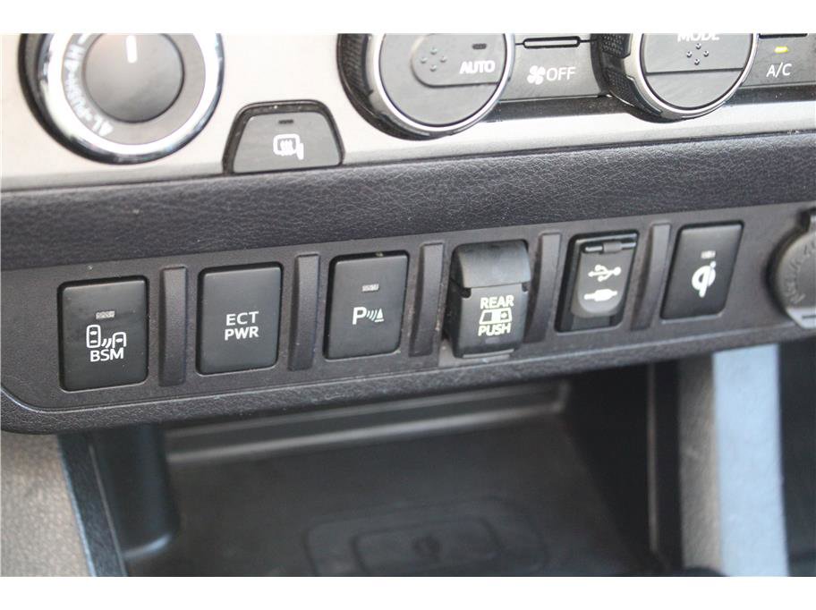 Used 2019 Toyota Tacoma TRD Pro AWD/4WD image 27