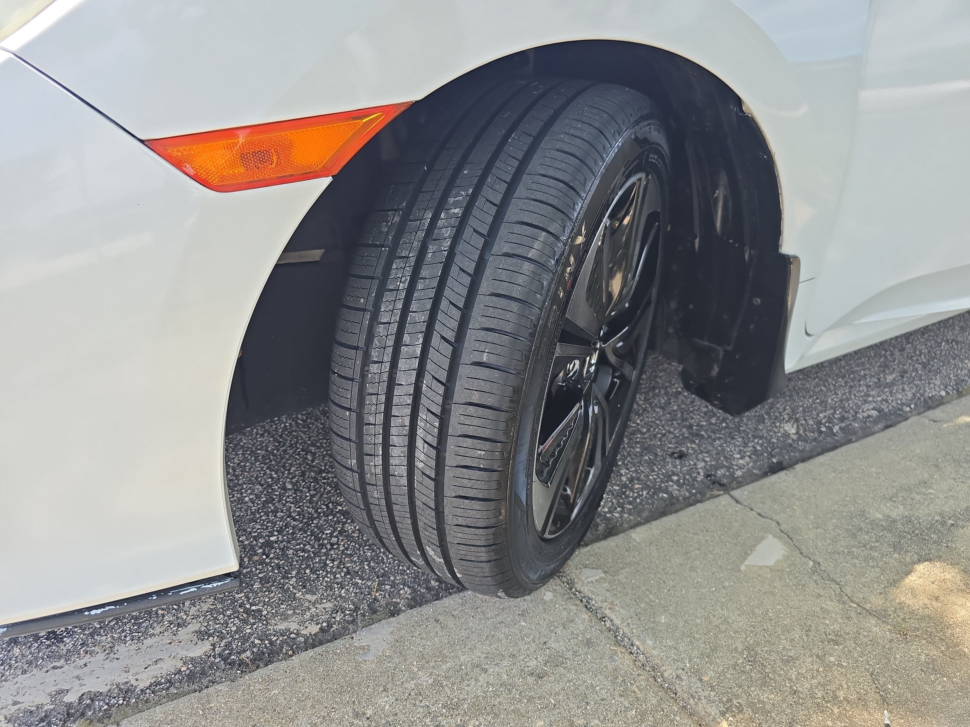 Used 2019 Honda Civic EX image 29