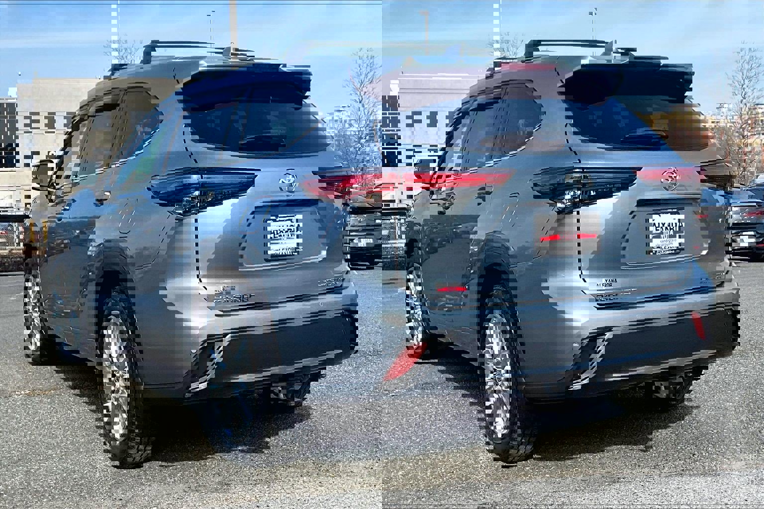 Used 2020 Toyota Highlander Limited image 11