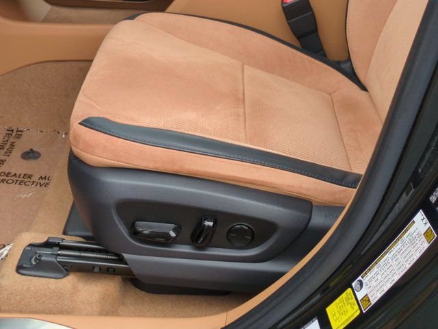 Used 2023 Lexus RZ 450e Premium w/ Accessory Package (Z1) AWD/4WD image 17