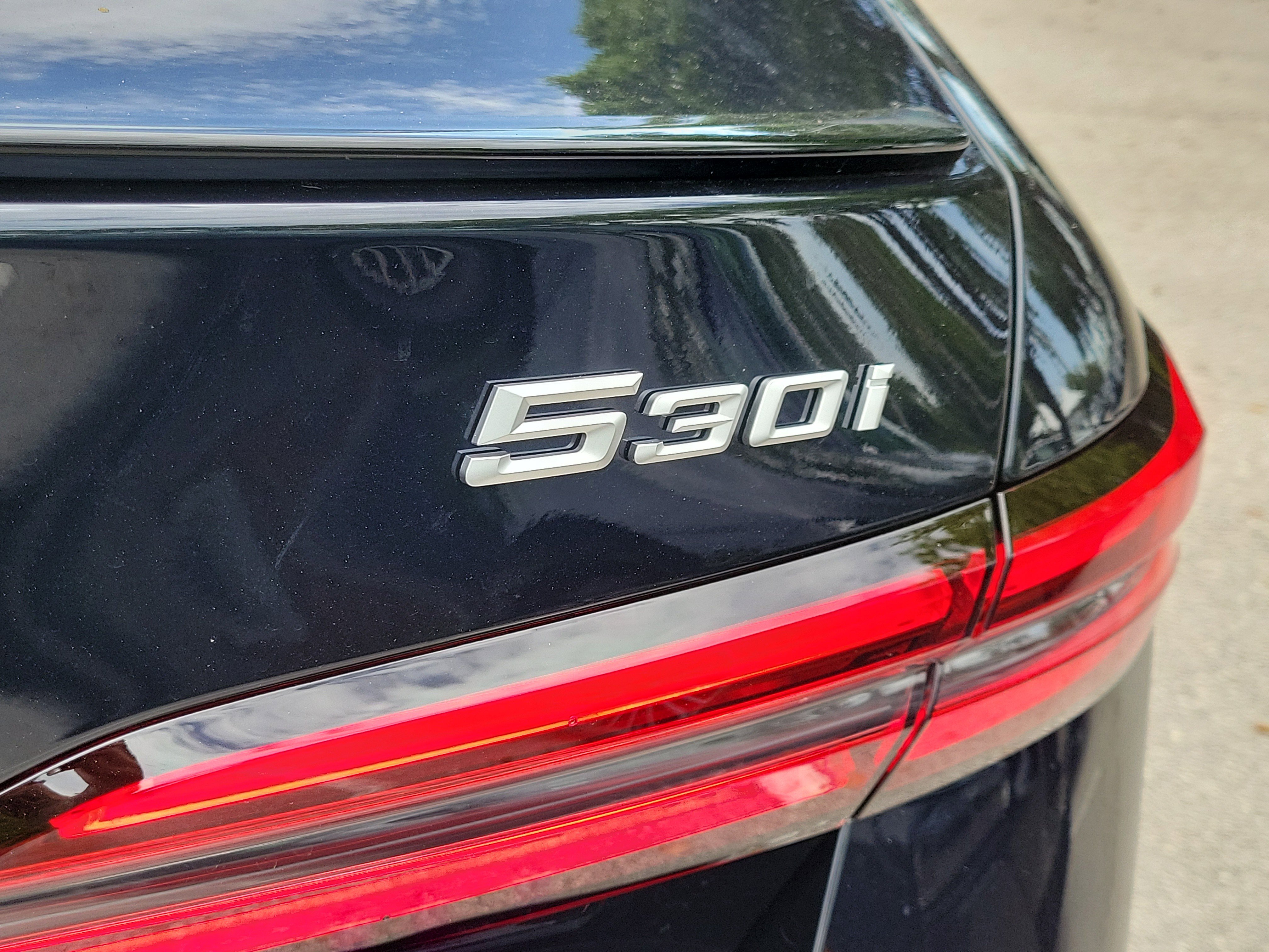 New 2027 BMW 530i w/ M Sport Package RWD image 5
