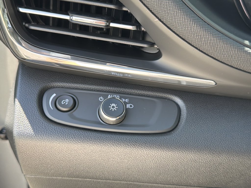 New 2026 Buick Envista Sport Touring w/ Convenience I Package FWD image 30