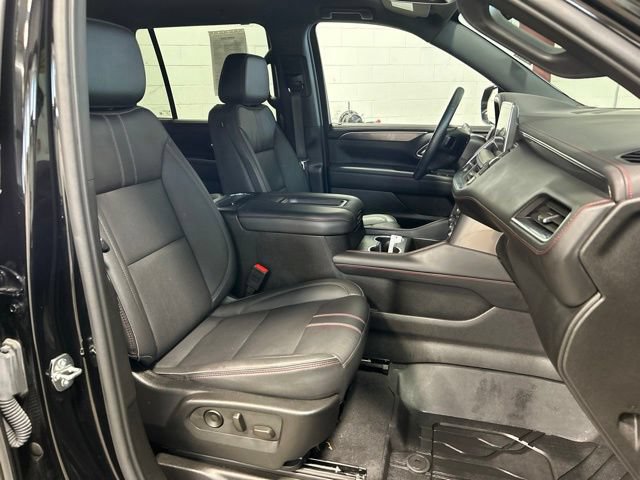 Used 2024 Chevrolet Tahoe RST w/ Luxury Package AWD/4WD image 11
