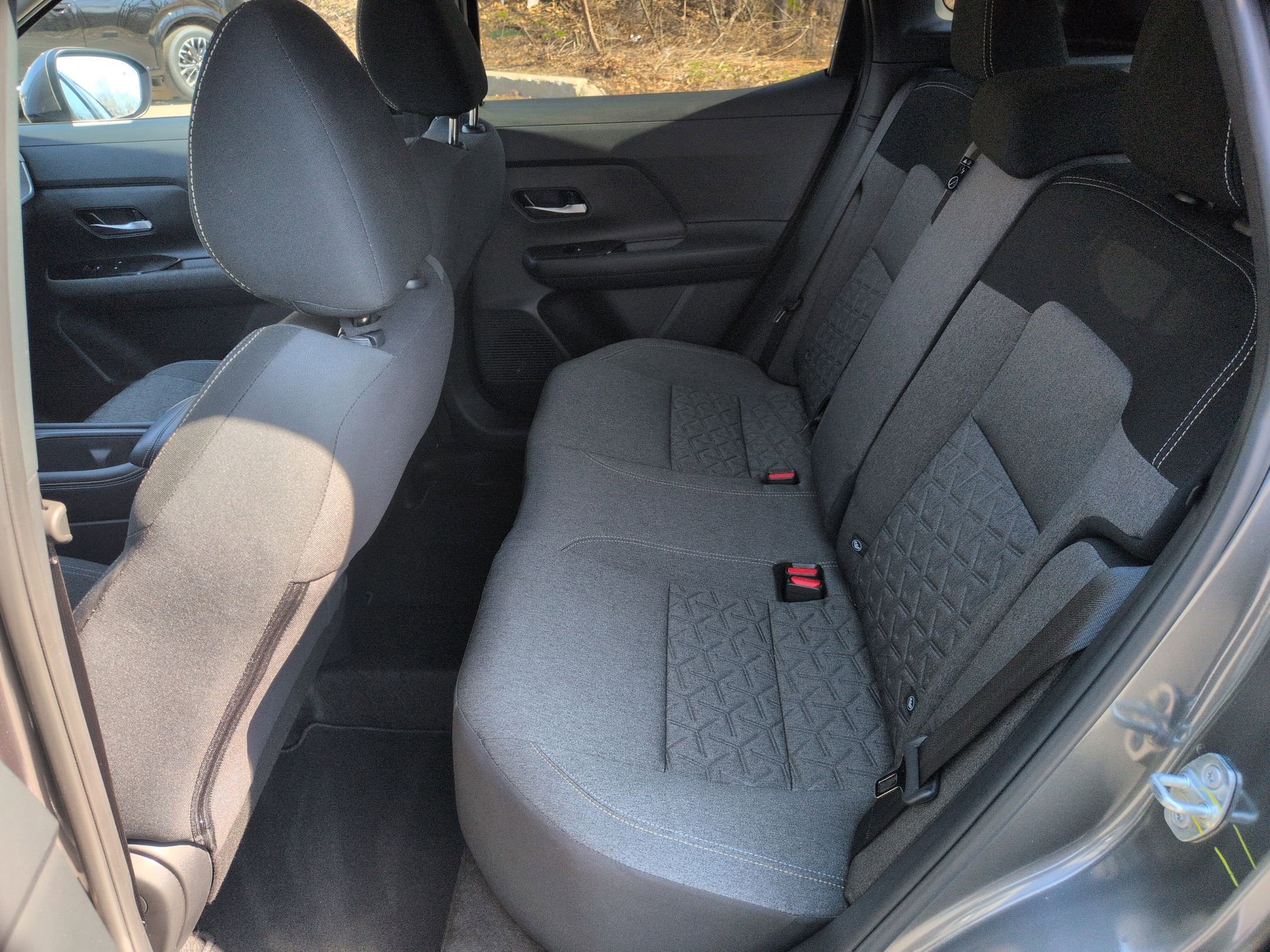 Used 2025 Nissan Kicks SV image 15