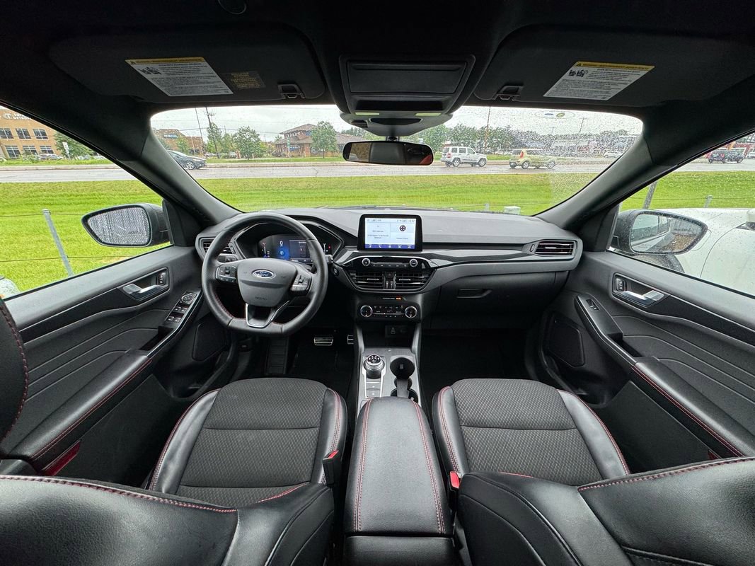 Used 2024 Ford Escape ST-Line image 13