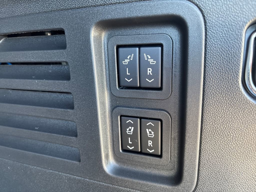 New 2026 Buick Enclave Avenir w/ Super Cruise Package FWD image 45