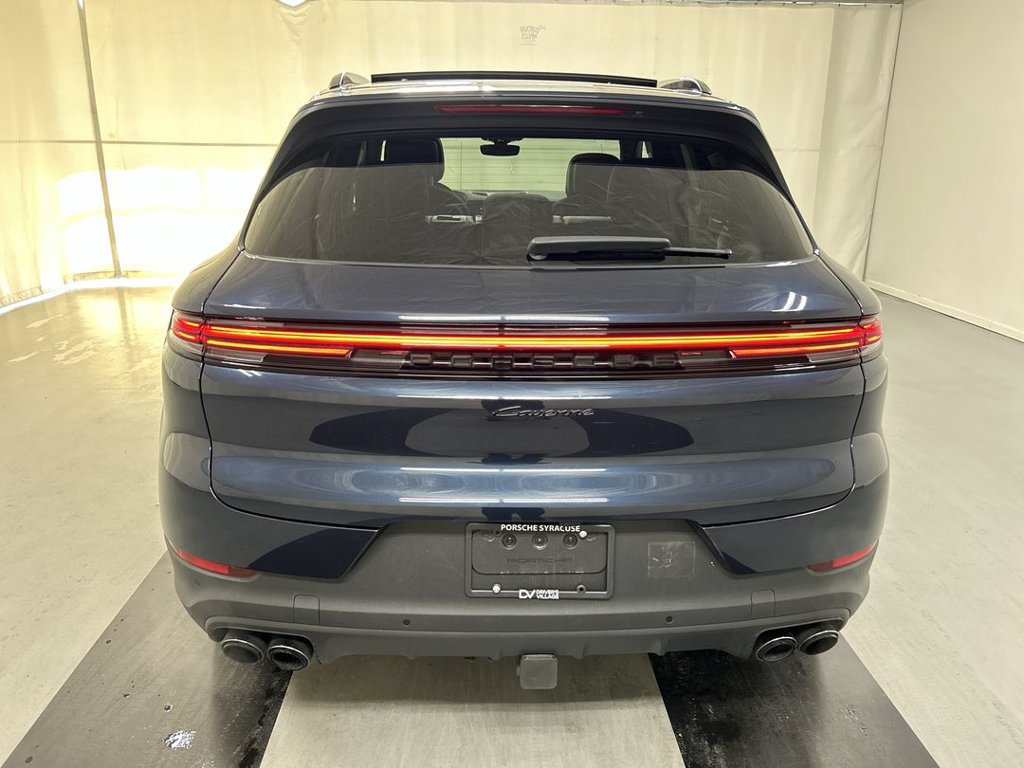 Certified 2024 Porsche Cayenne AWD/4WD image 22