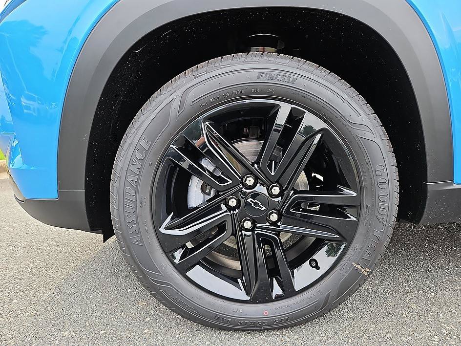 New 2026 Chevrolet Trax ACTIV FWD image 8