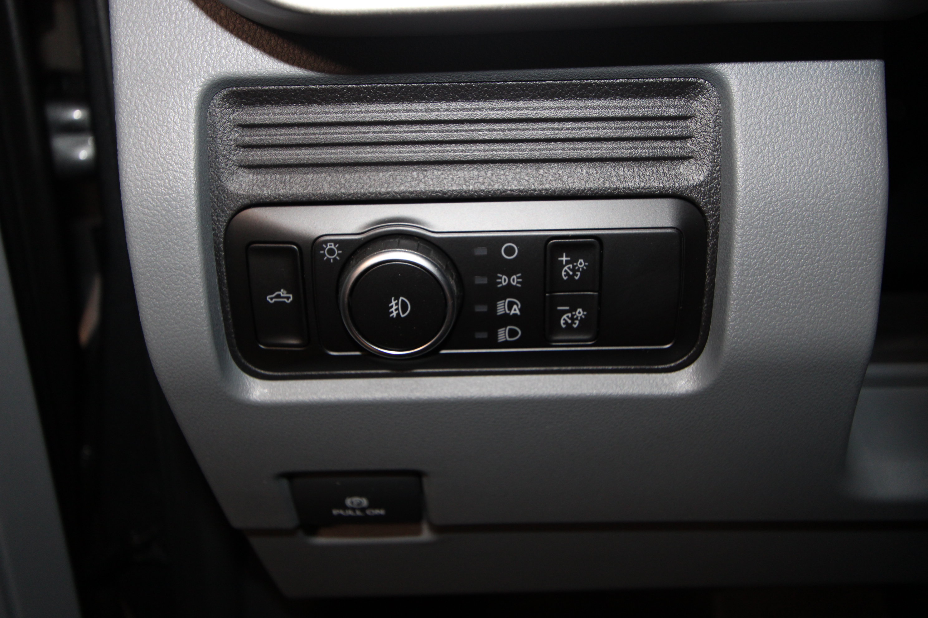 New 2026 Ford F250 XL w/ STX Appearance Package AWD/4WD image 7