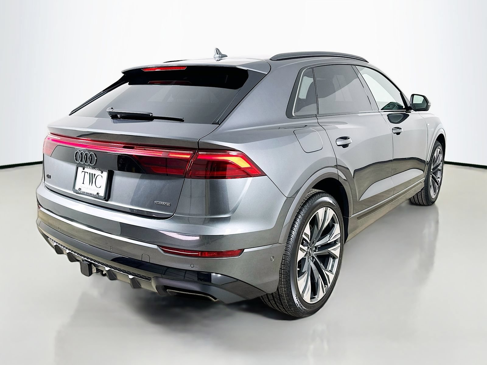 New 2026 Audi Q8 Premium Plus AWD/4WD image 5