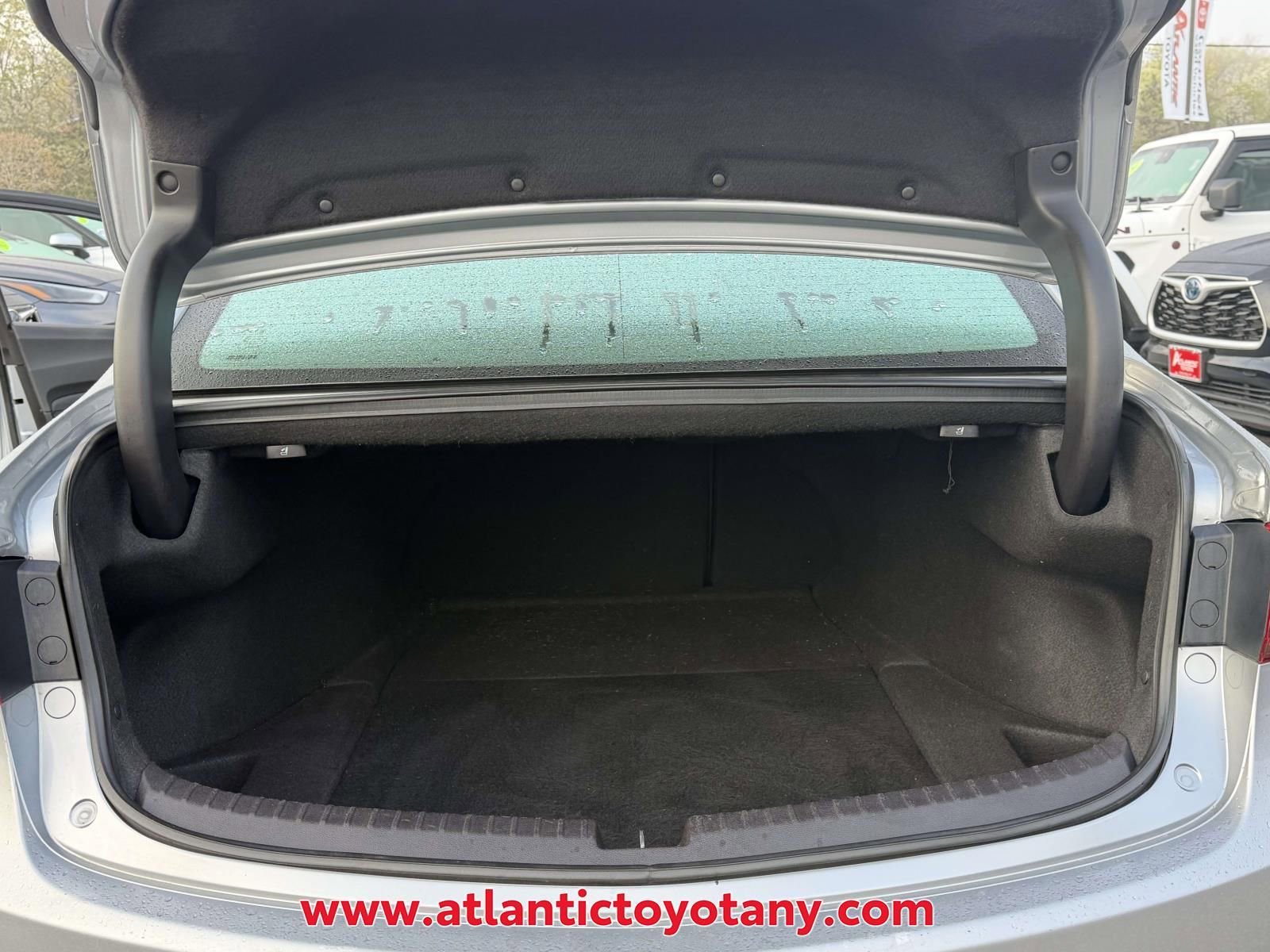 Used 2020 Acura TLX FWD image 12