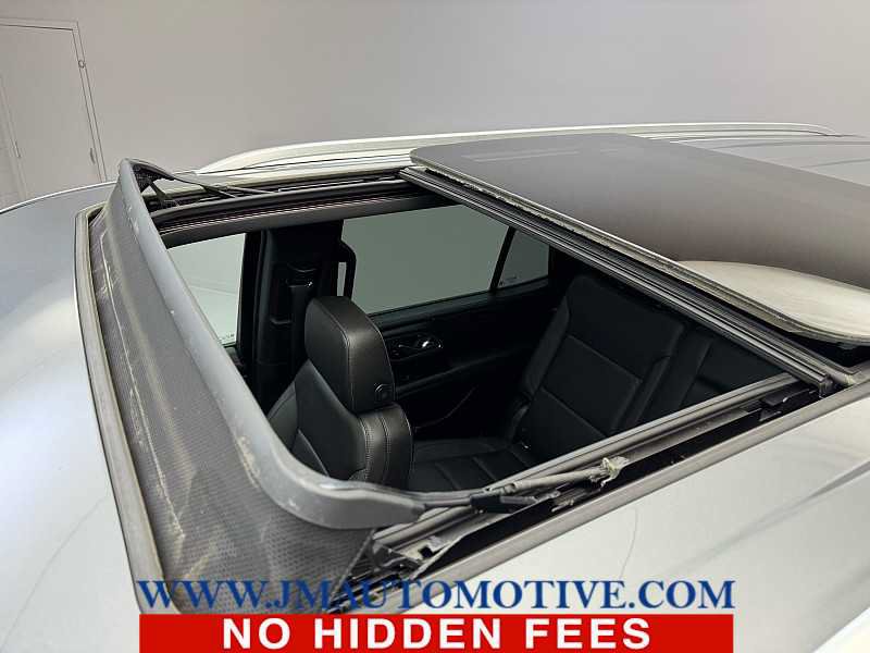Used 2022 Chevrolet Tahoe LT w/ Luxury Package AWD/4WD image 11
