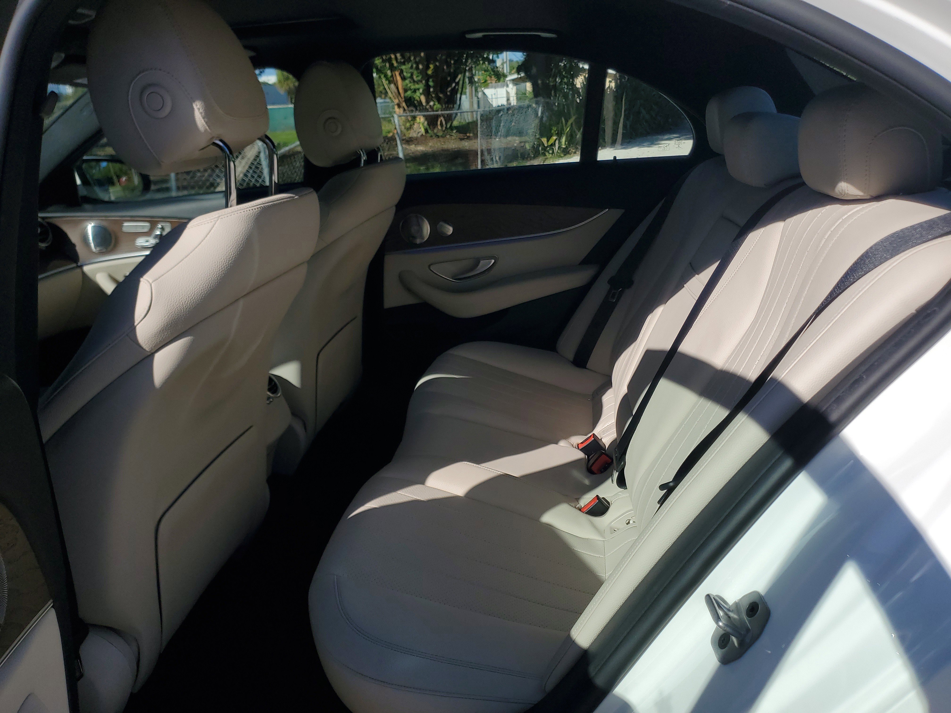 Used 2022 Mercedes-Benz E 350 Sedan image 11