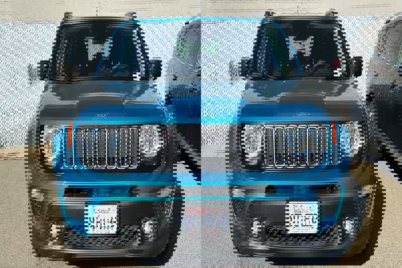 Used 2022 Jeep Renegade Latitude image 2