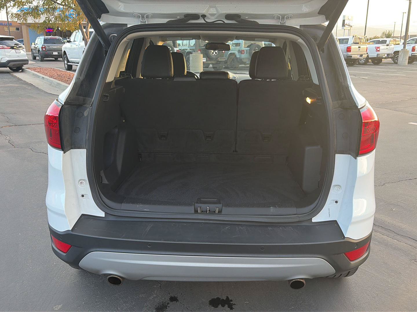Used 2019 Ford Escape SEL AWD/4WD image 28