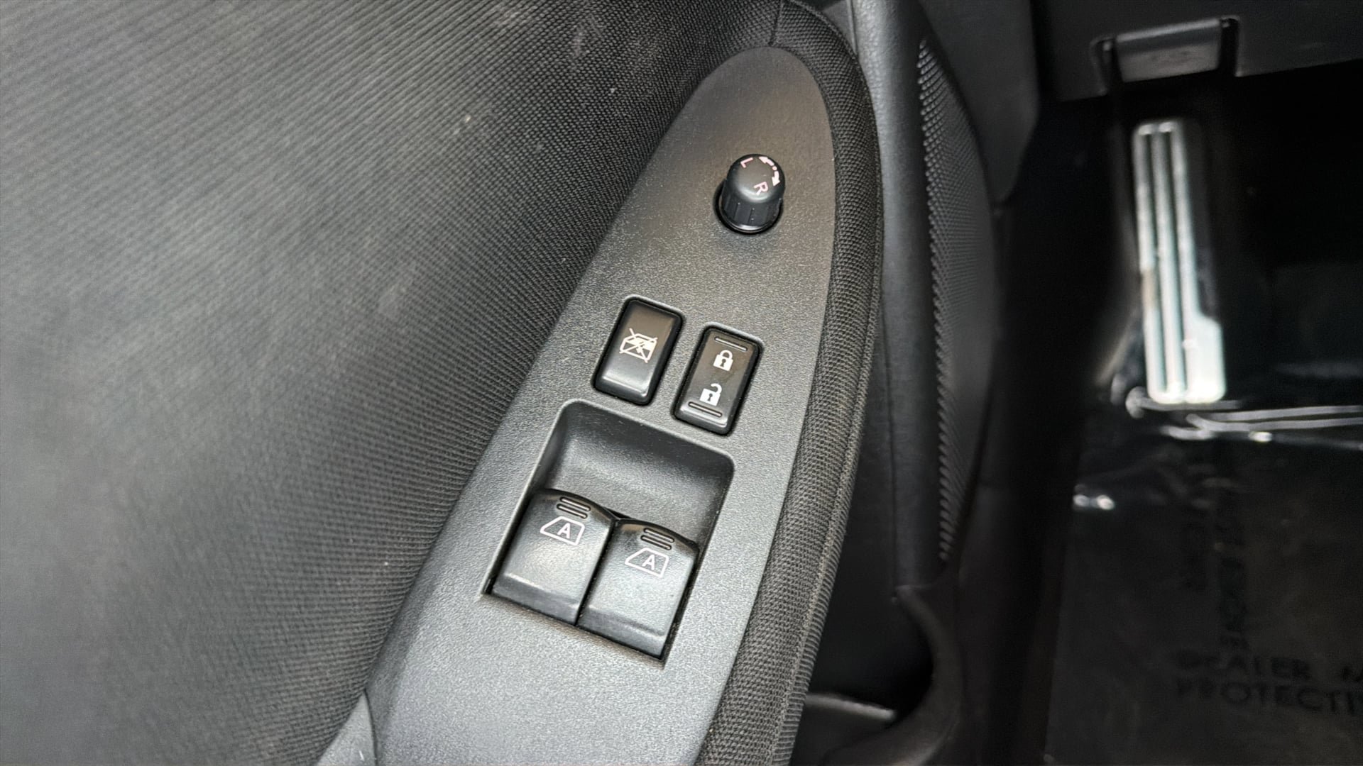 Used 2014 Nissan 370Z Coupe RWD image 19