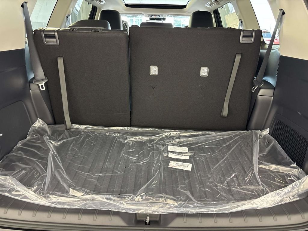 New 2026 Toyota Grand Highlander AWD image 9