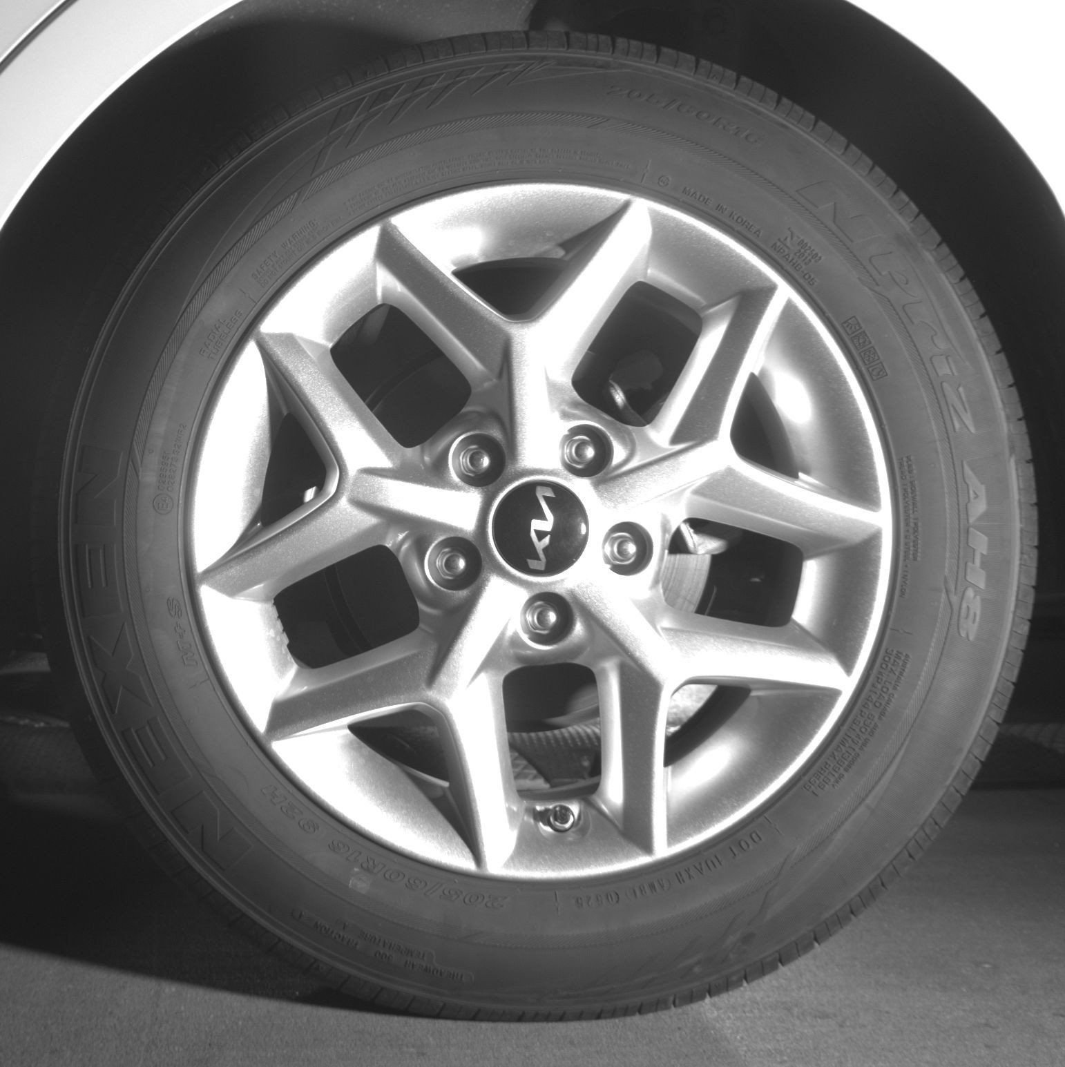 Used 2025 Kia Soul LX w/ LX Technology Package FWD image 16