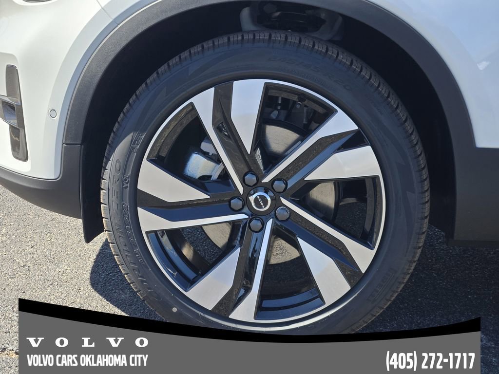 New 2026 Volvo XC40 B5 Ultra w/ Protection Package Premier AWD/4WD image 11