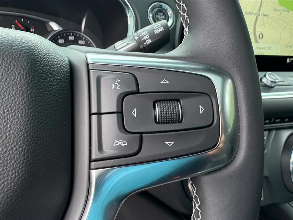 Used 2024 Chevrolet Blazer LT w/ Sound & Technology Package FWD image 16
