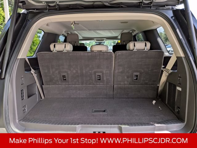 Used 2019 Ford Expedition Limited RWD image 12