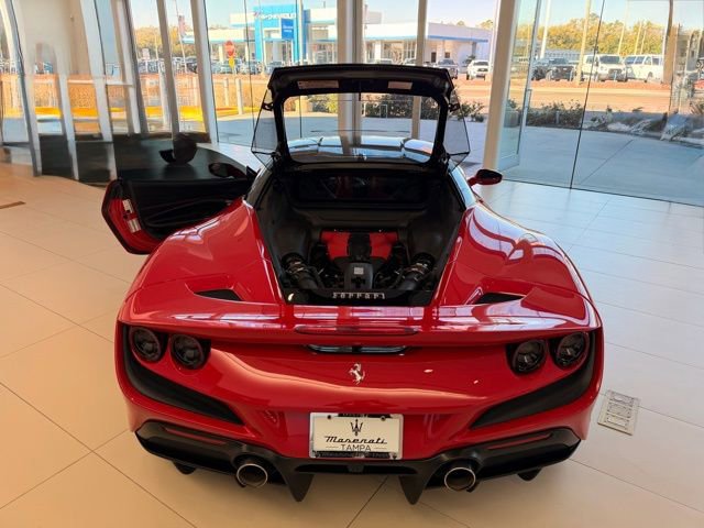 Used 2021 Ferrari F8 Tributo image 7