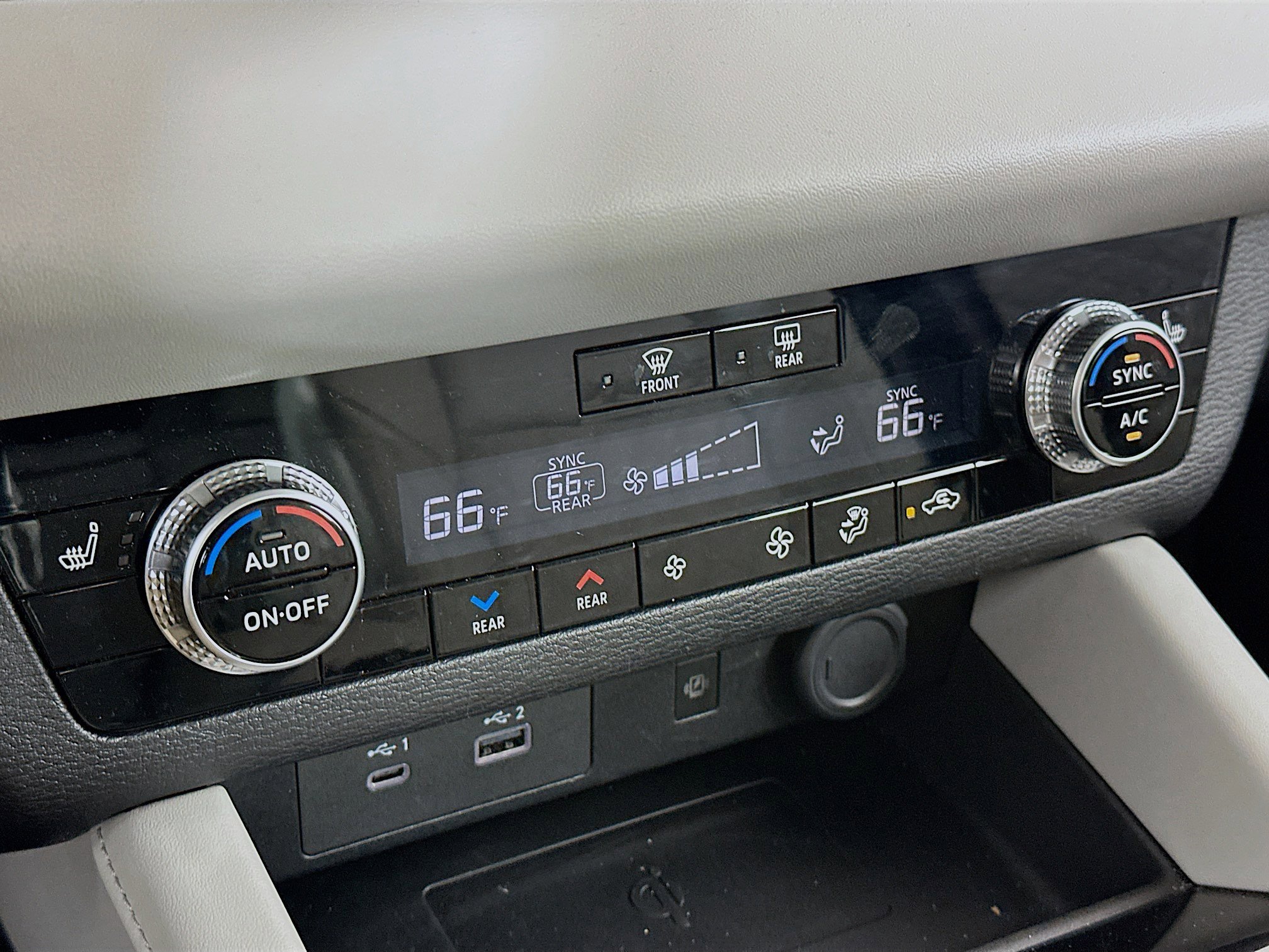 Used 2024 Mitsubishi Outlander SEL image 24