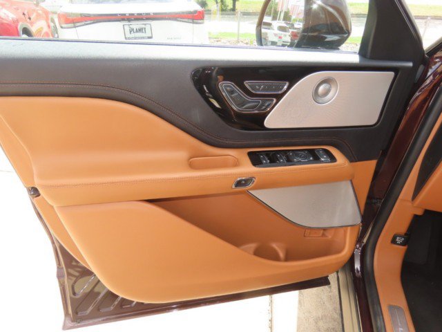 Certified 2023 Lincoln Aviator Black Label AWD/4WD image 23