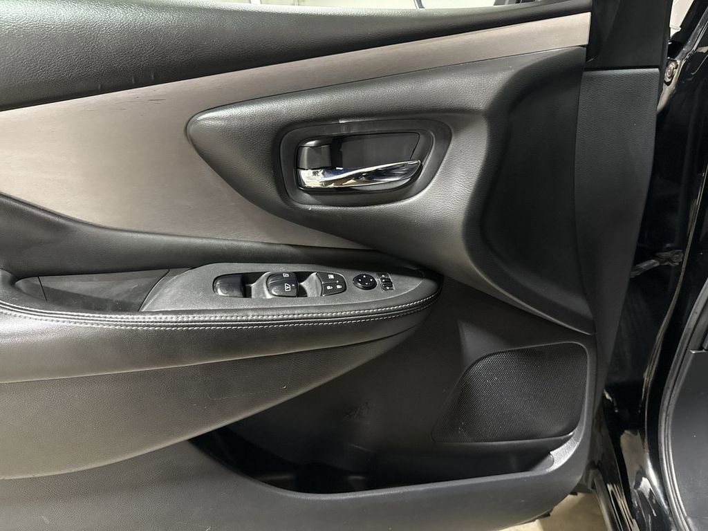 Used 2022 Nissan Murano SV w/ SV Midnight Edition Package AWD/4WD image 20