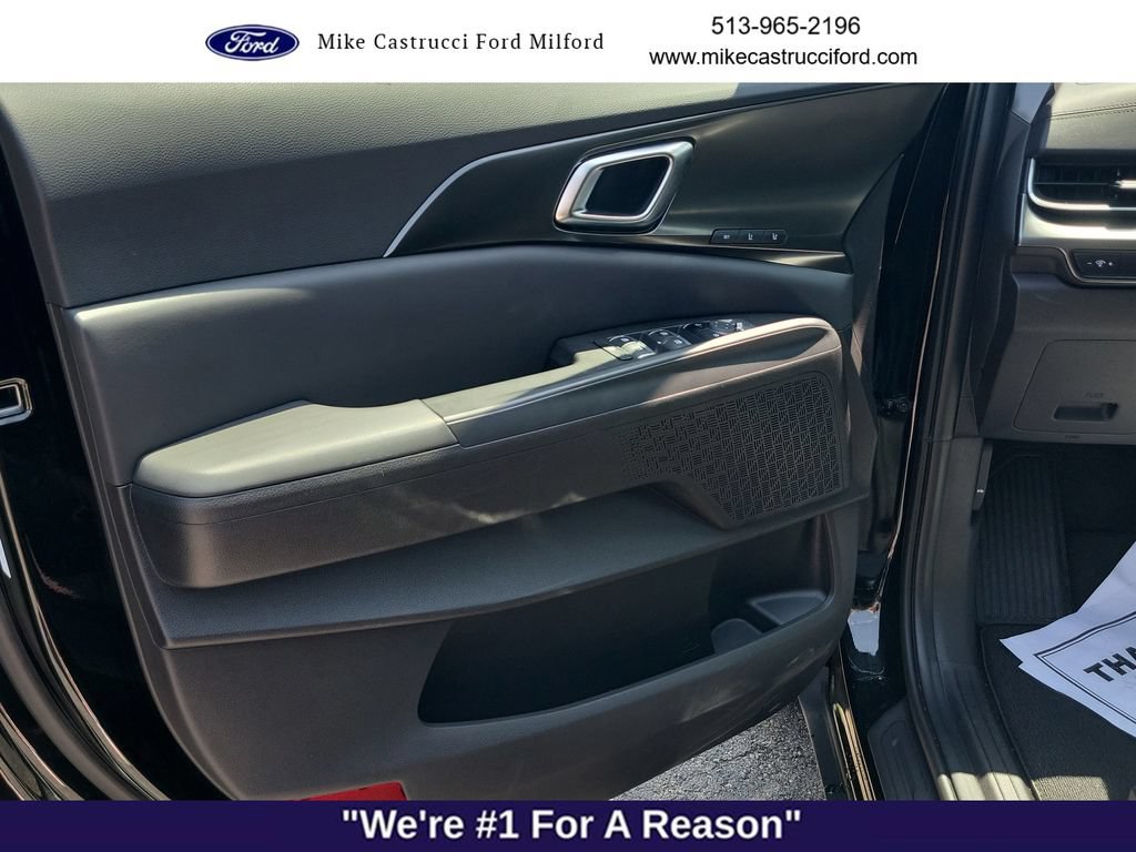 Used 2026 Kia Carnival SX w/ SX Dark Edition Package FWD image 26