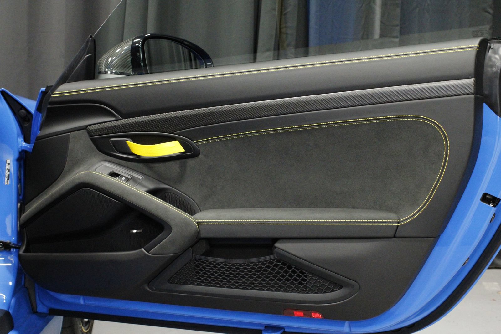 Certified 2024 Porsche 718 Cayman GT4 RS RWD image 16