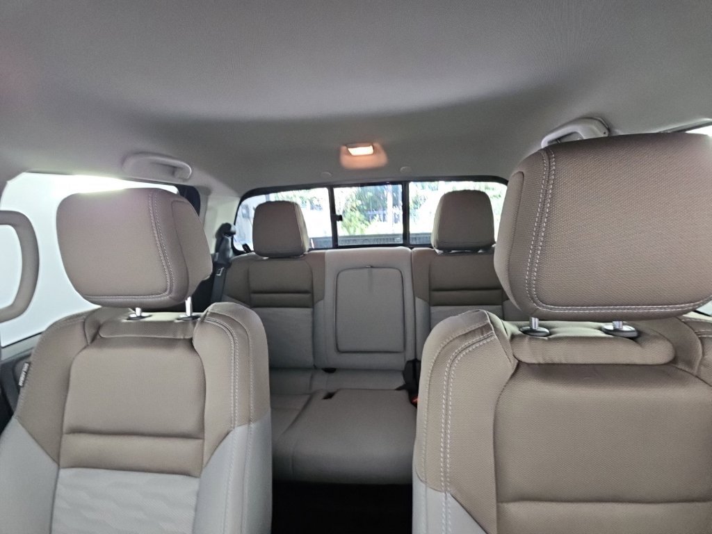 Used 2022 Nissan Frontier SV AWD/4WD image 37