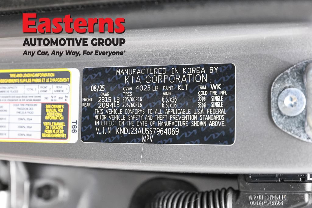 Used 2025 Kia Soul LX w/ LX Technology Package FWD image 33