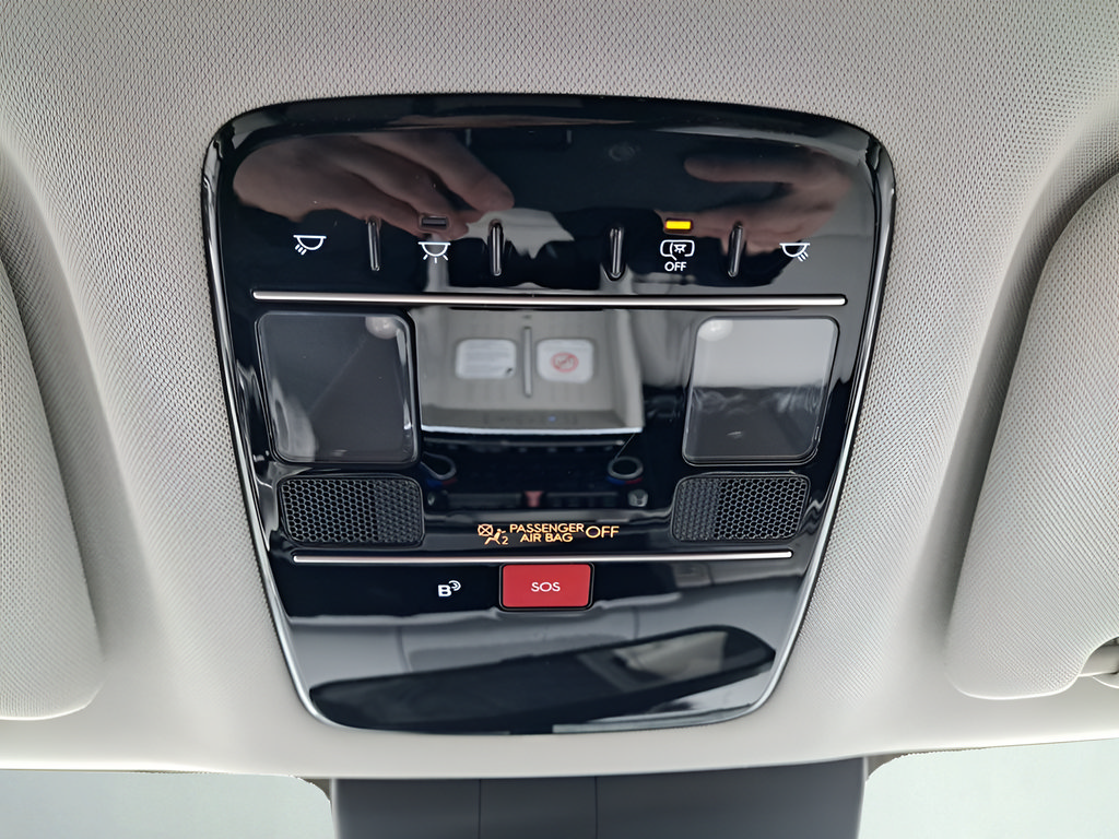 New 2026 Hyundai Santa Fe SEL AWD/4WD image 32
