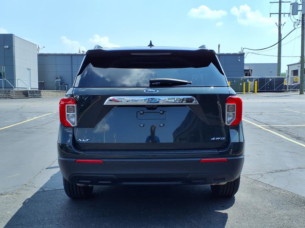 Used 2023 Ford Explorer XLT image 7
