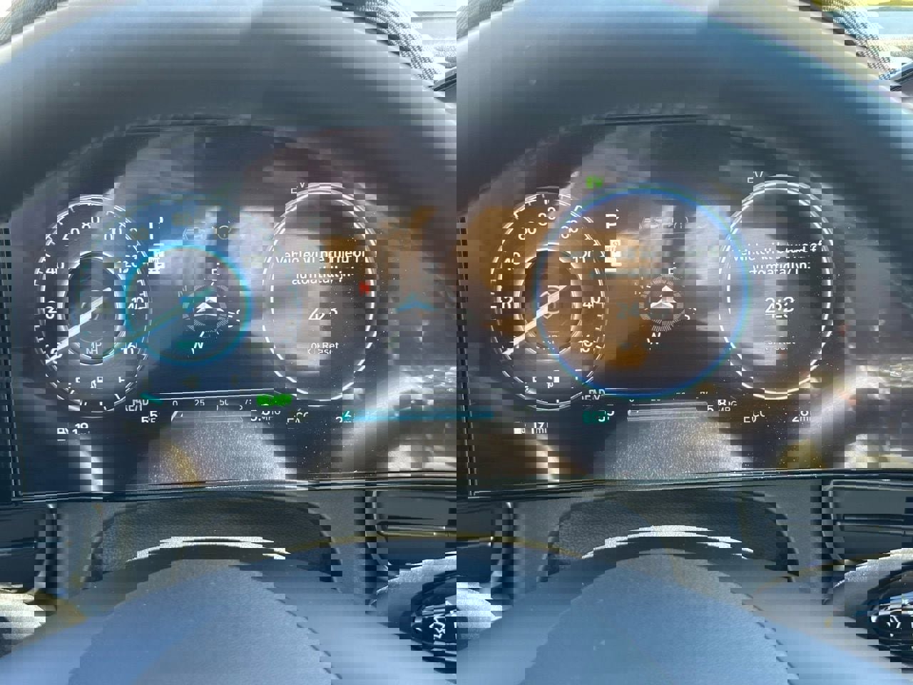 Certified 2025 Hyundai Elantra Limited image 34