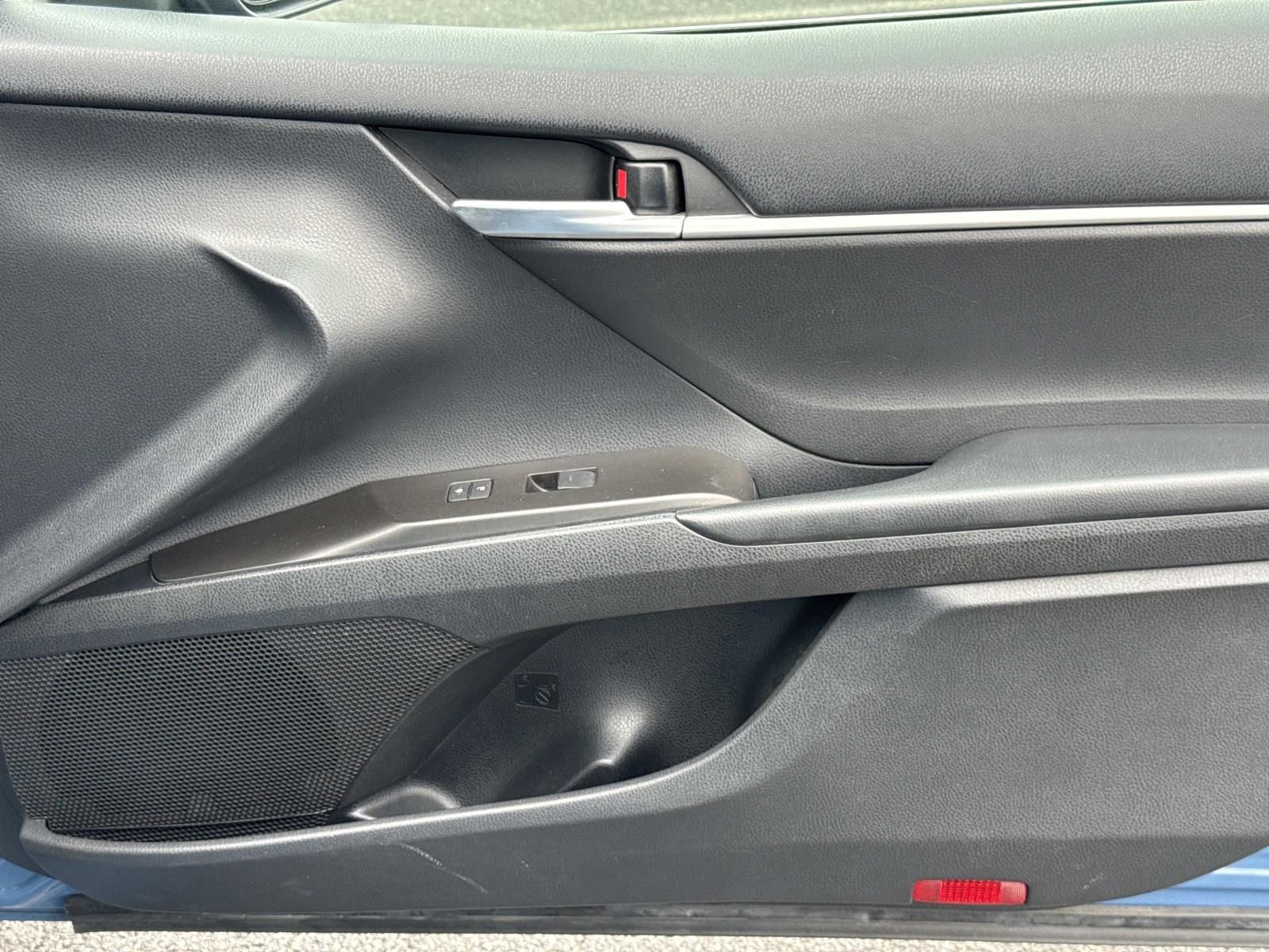 Used 2023 Toyota Camry SE image 24