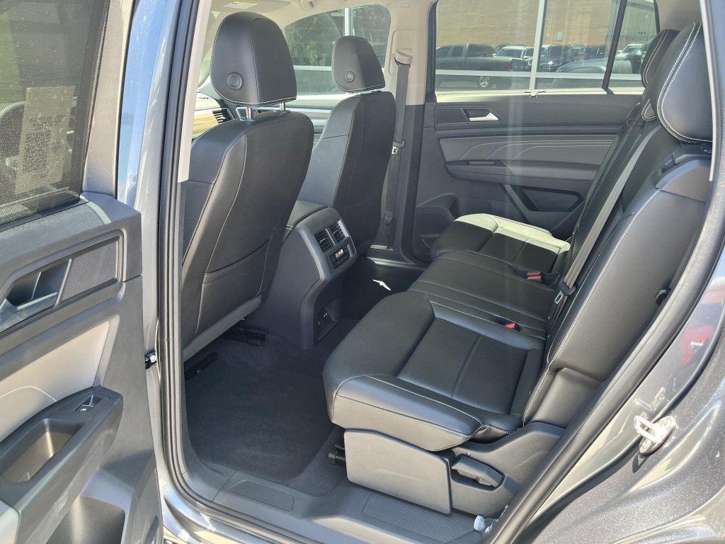 Used 2023 Volkswagen Atlas SEL AWD/4WD image 15