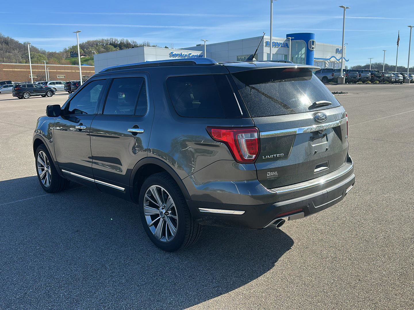 Used 2018 Ford Explorer Limited image 5