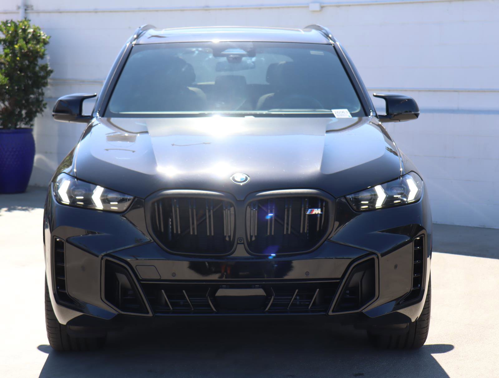 Used 2026 BMW X5 M60i w/ Executive Package image 3