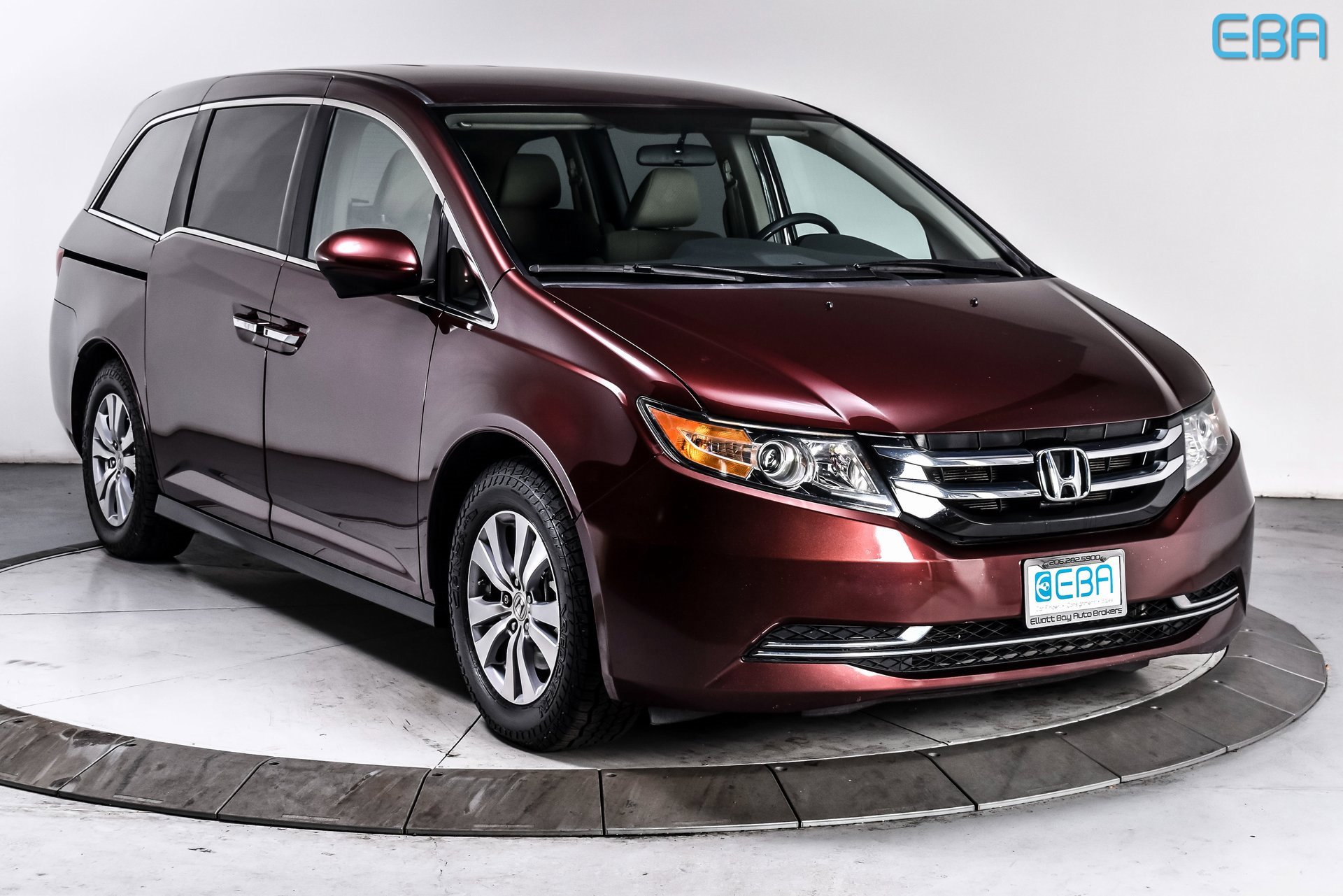 Used 2017 Honda Odyssey SE