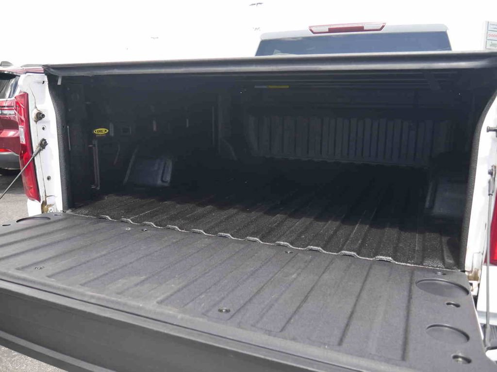 Used 2023 Chevrolet Silverado 1500 RST image 10