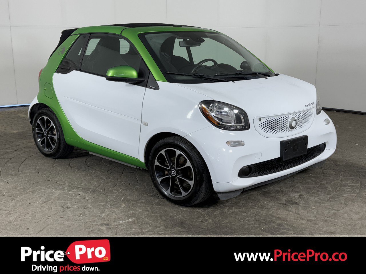 Used 2017 smart fortwo electric drive image 1